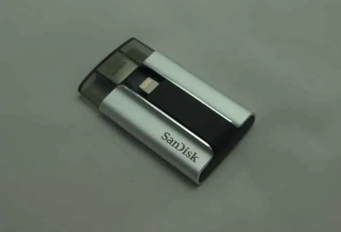 iXpand Flash Drive for iPhone