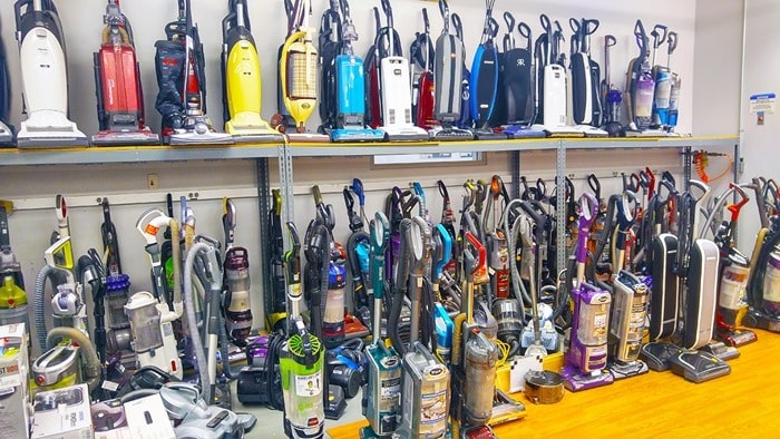 Consumer Reports Ambassadors HQ Tour 2016 - vacuum cleaners in the vacuum cleaner testing lab