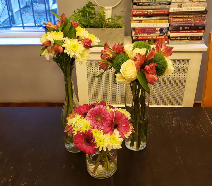 How to Arrange Grocery Store Flowers in a Vase (for beginners!) Amy