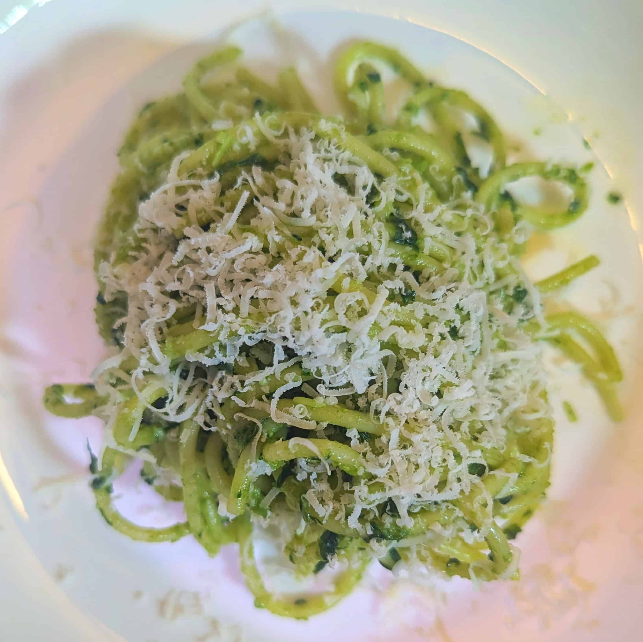 Spaghetti with basil pesto.