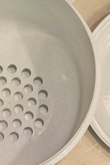 A popcorn sifter bowl.